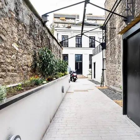 Bright & Renovated 3bd For 8 Guests In Le Marais! Paris