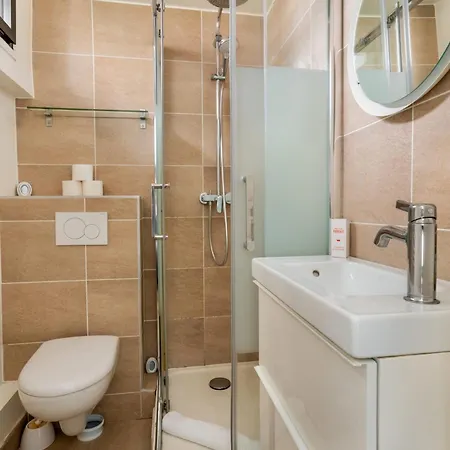 Bright & Renovated 3bd For 8 Guests In Le Marais! Lägenhet Paris