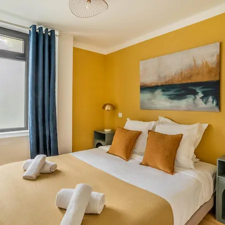 Lägenhet Bright & Renovated 3bd For 8 Guests In Le Marais! *
