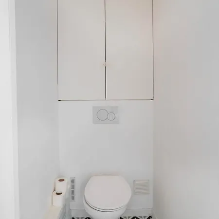 Apartment Bright & Renovated 3bd For 8 Guests In Le Marais! Paris
